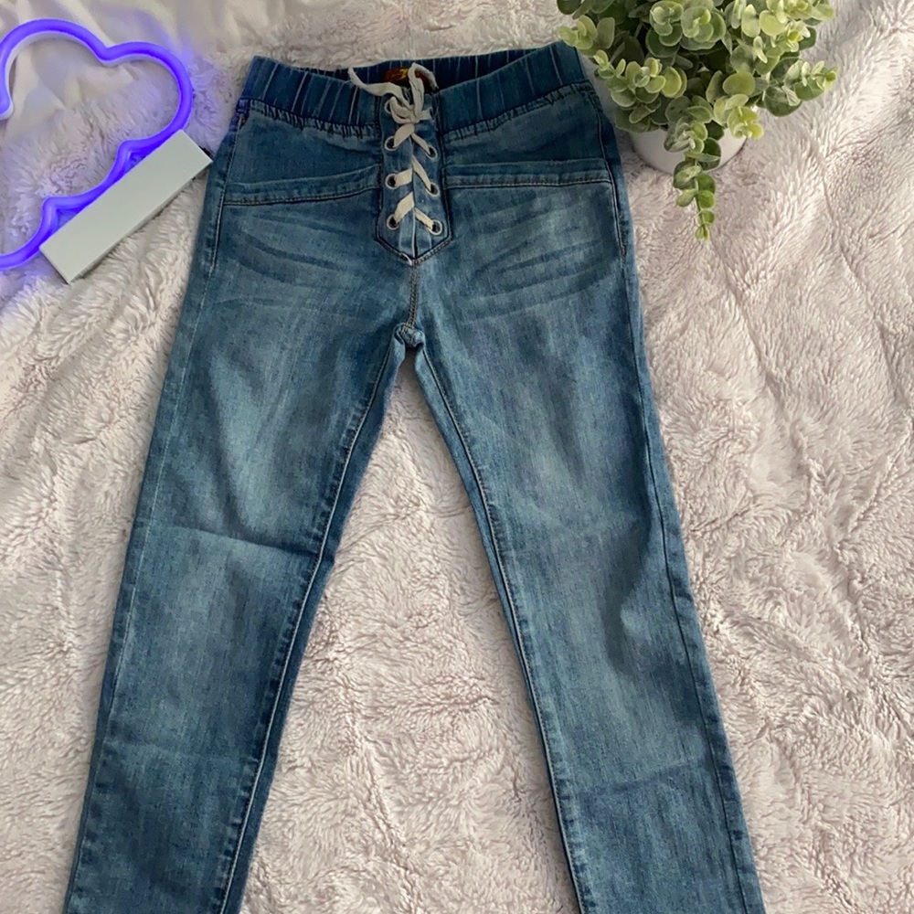 jeans new never worn but no tags with them